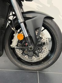 Ducati Streetfighter V2