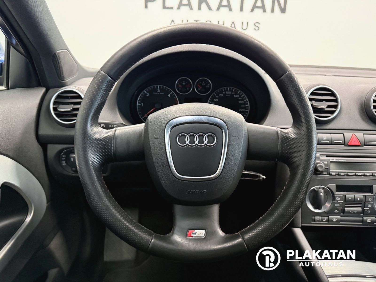 Fahrzeugabbildung Audi A3 1.9 TDI S line Sportpaket plus