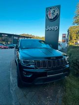 Jeep Grand Cherokee 3,0 CRD Trailhawk - Jeep Grand Cherokee: Trailhawk