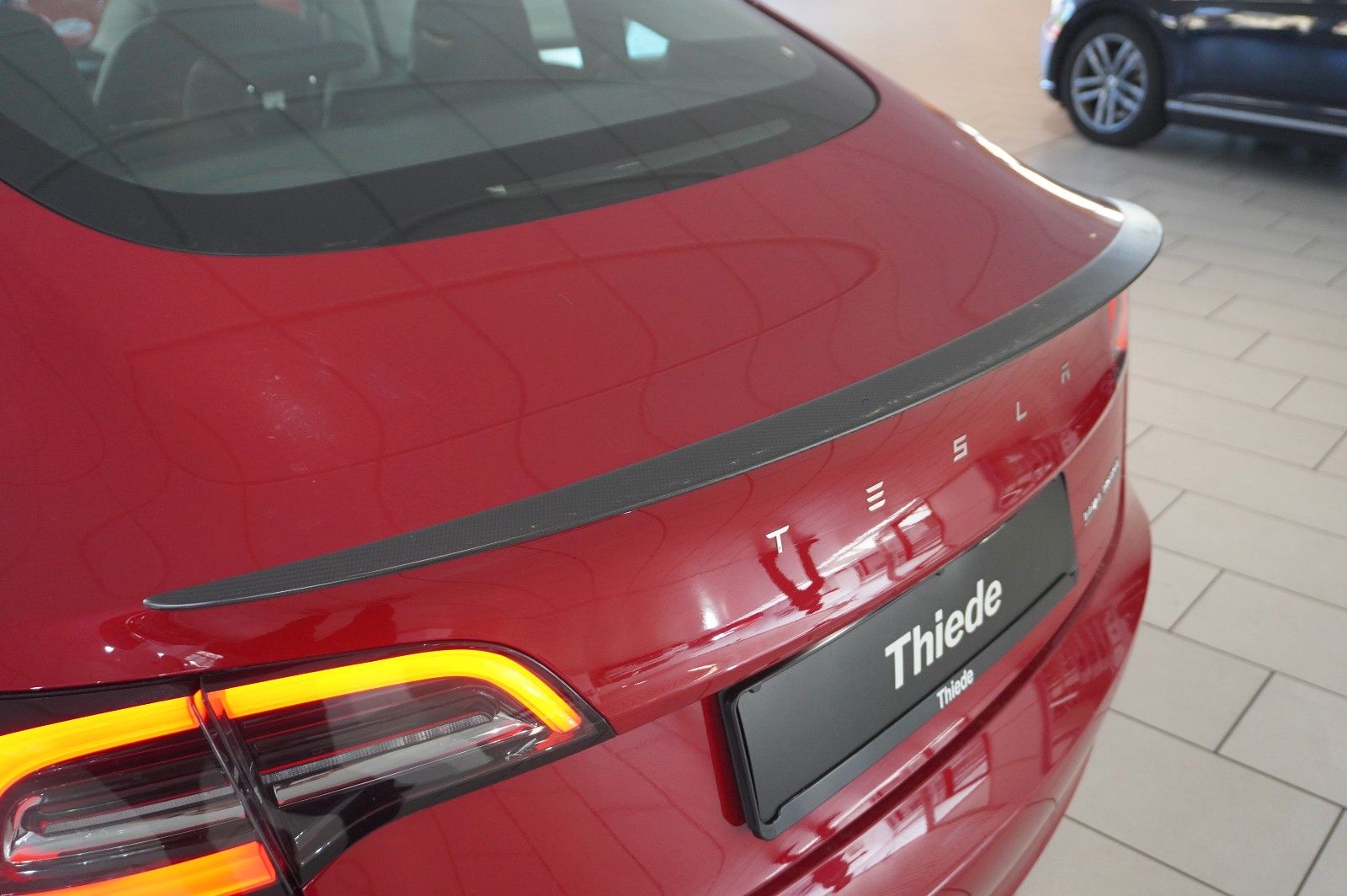 Fahrzeugabbildung Tesla Model 3 PERFORMANCE DUAL-MOTOR NAVI/LED/SH/AMD