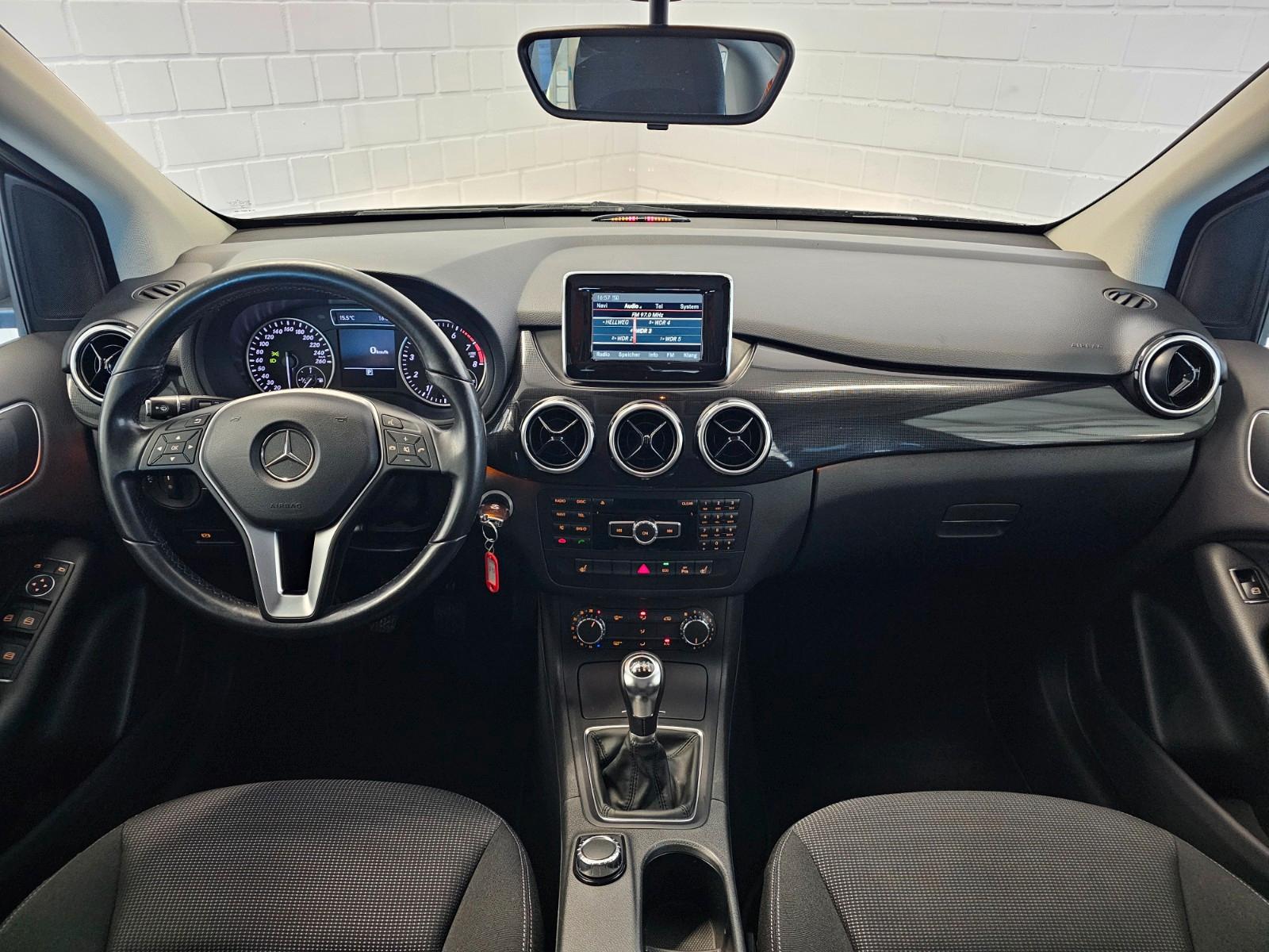 Mercedes-Benz B 180 + Navigation/4Season/SH/Klima/2.Hand