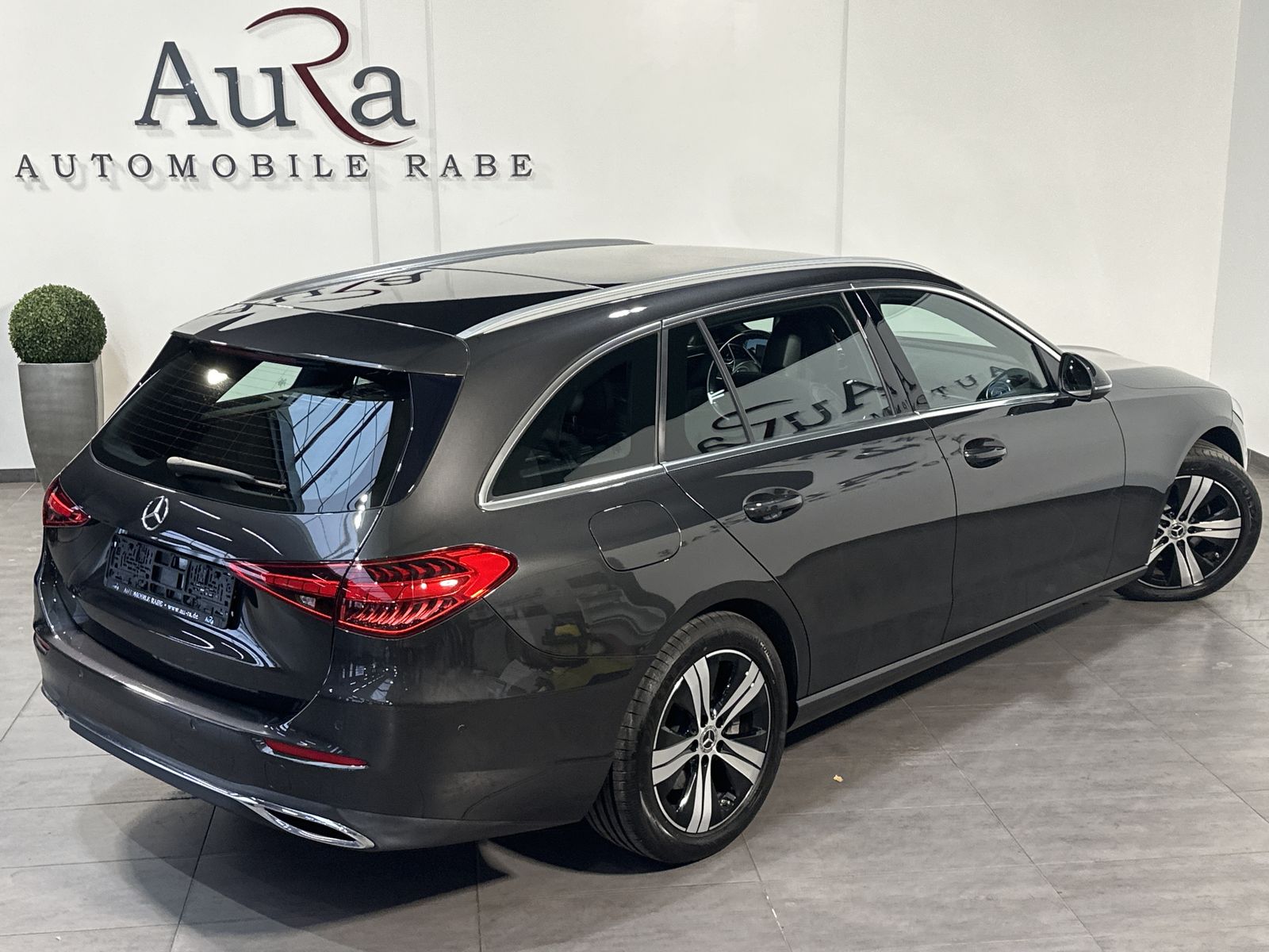 Fahrzeugabbildung Mercedes-Benz C 200d T Avantgarde NAV+LED+KAM+VC+BURMESTER+ACC