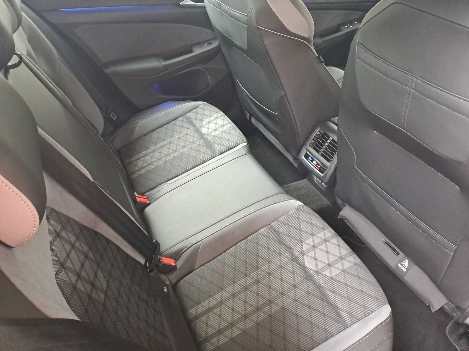 Volkswagen Golf - Bild 15