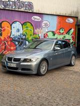 BMW E90 325i - BMW 325 in Solingen