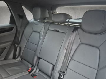 Porsche Cayenne - 12