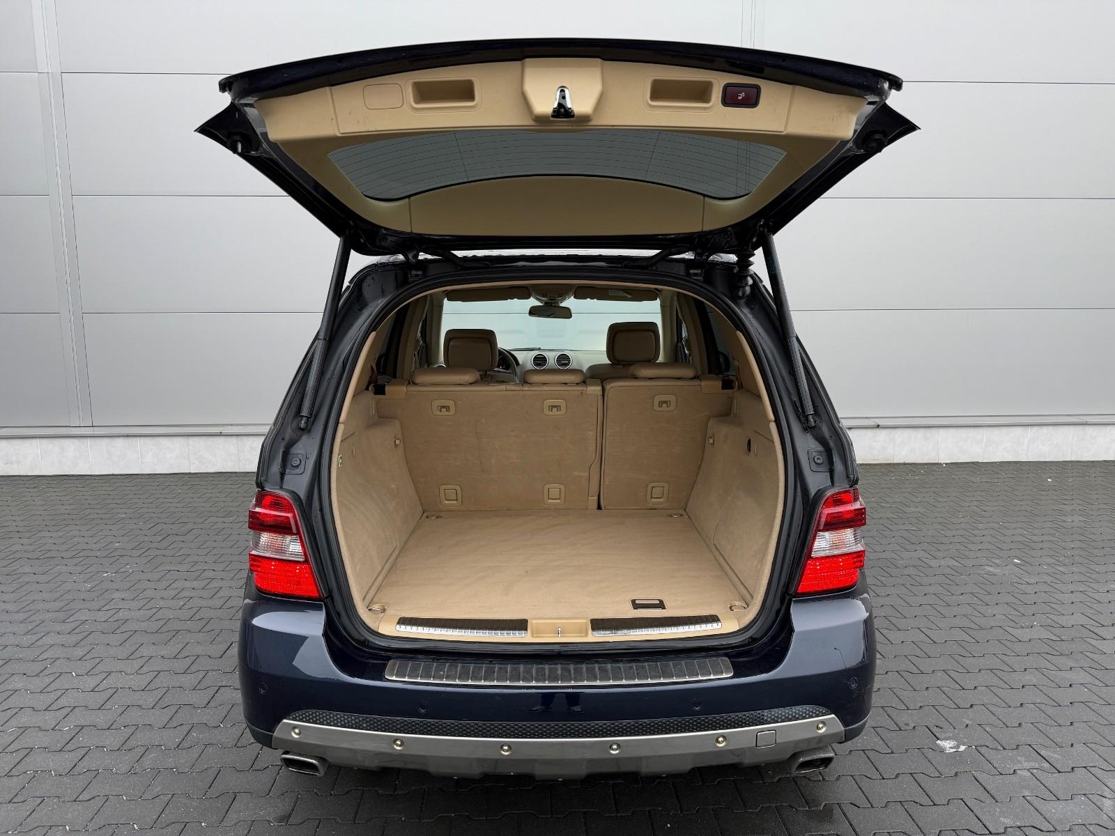 MERCEDES-BENZ ML 420 CDI V8 4.0 306ch 4MATIC - CUIR - TOIT OUVRANT - SIÈGES VENTILÉS - SUSPENSION PNEUMATIQUE - ATTELAGE 3,5T