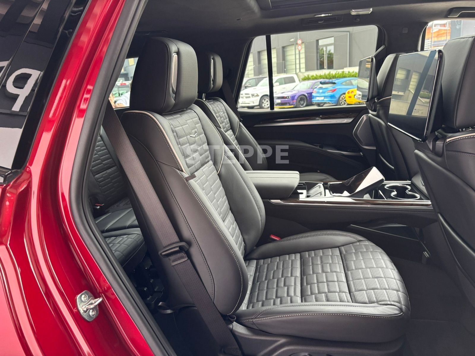 Cadillac Escalade MY26 6.2 V8 SportPlatinum Executive 24"