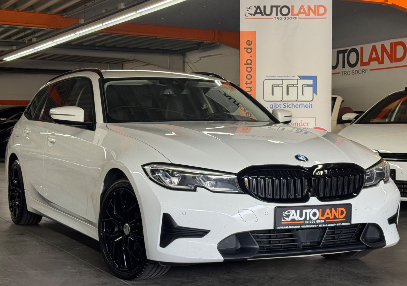 BMW 330 d *SPORTLINE*AUTOMATIK*NAVI*LED*PDC*SPUR*