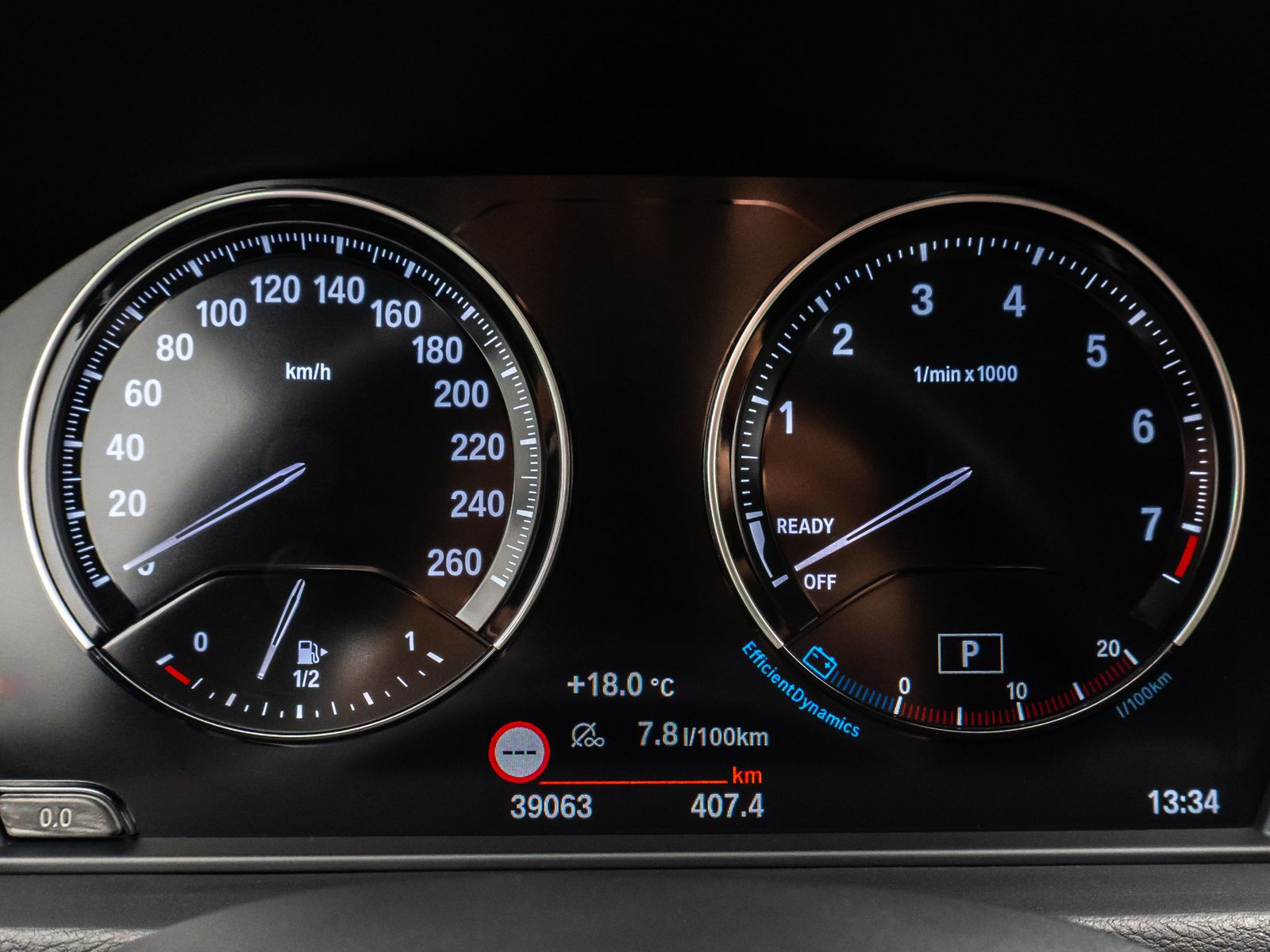 Fahrzeugabbildung BMW X1 sD18i Kamera DAB Alarm LED Navi Sport Geschwi