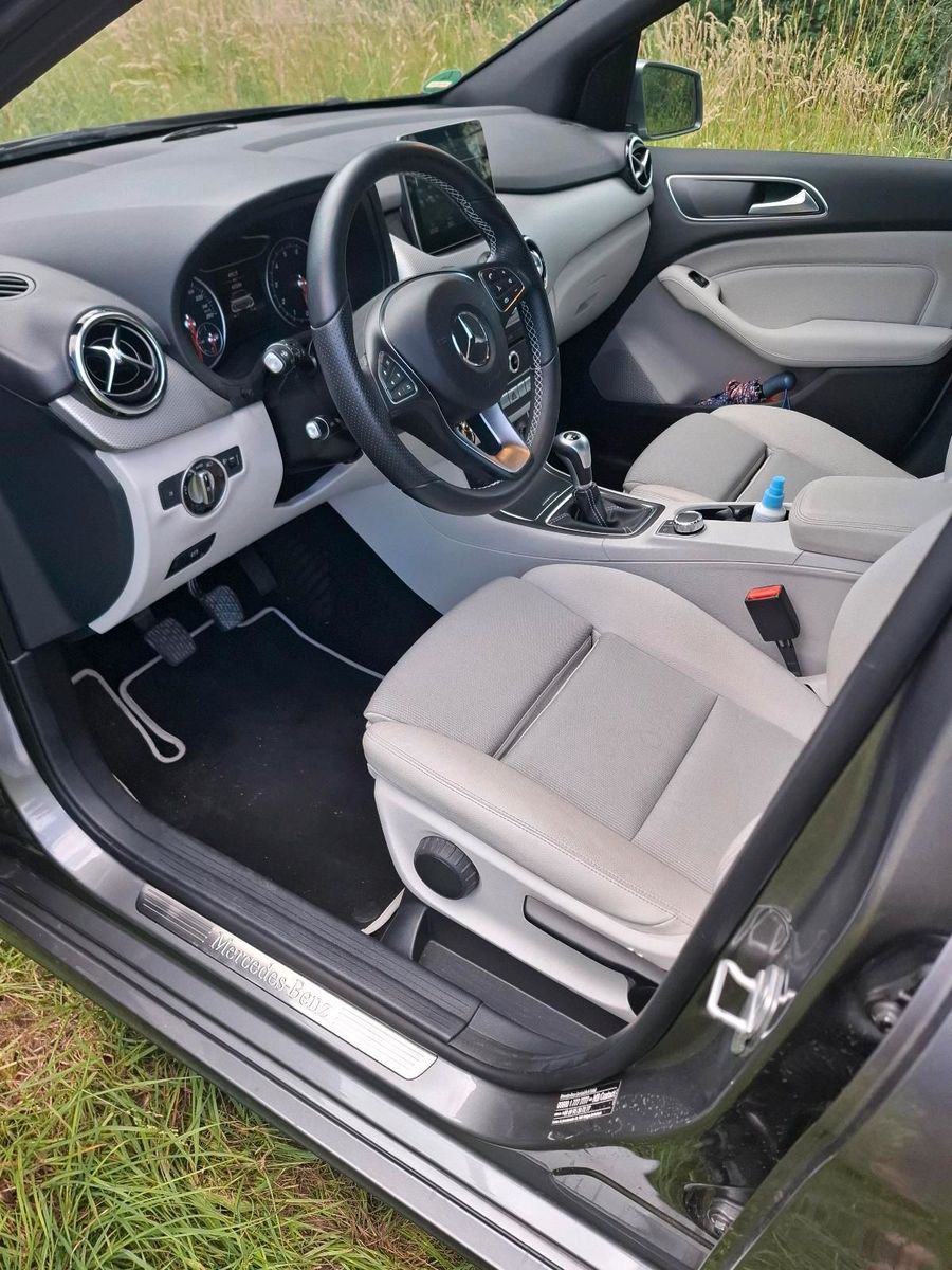 MERCEDES-BENZ Mercedes  B 180
