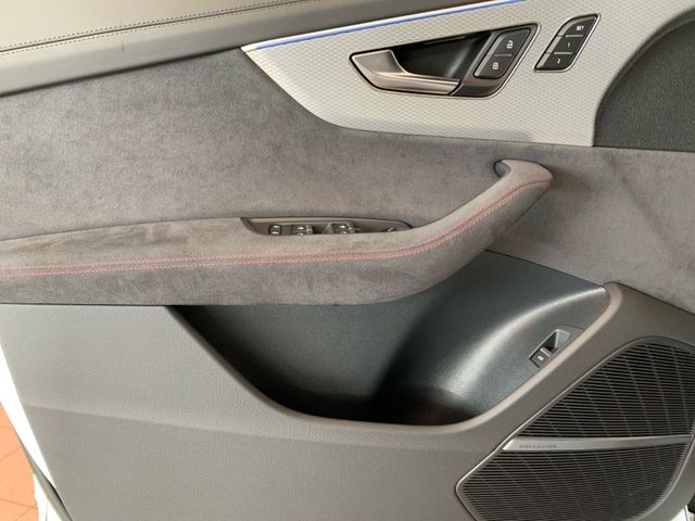 RSQ8 PERFORMANCE QU PANO+HUD+OPTIK+LUFT+KERAMIK