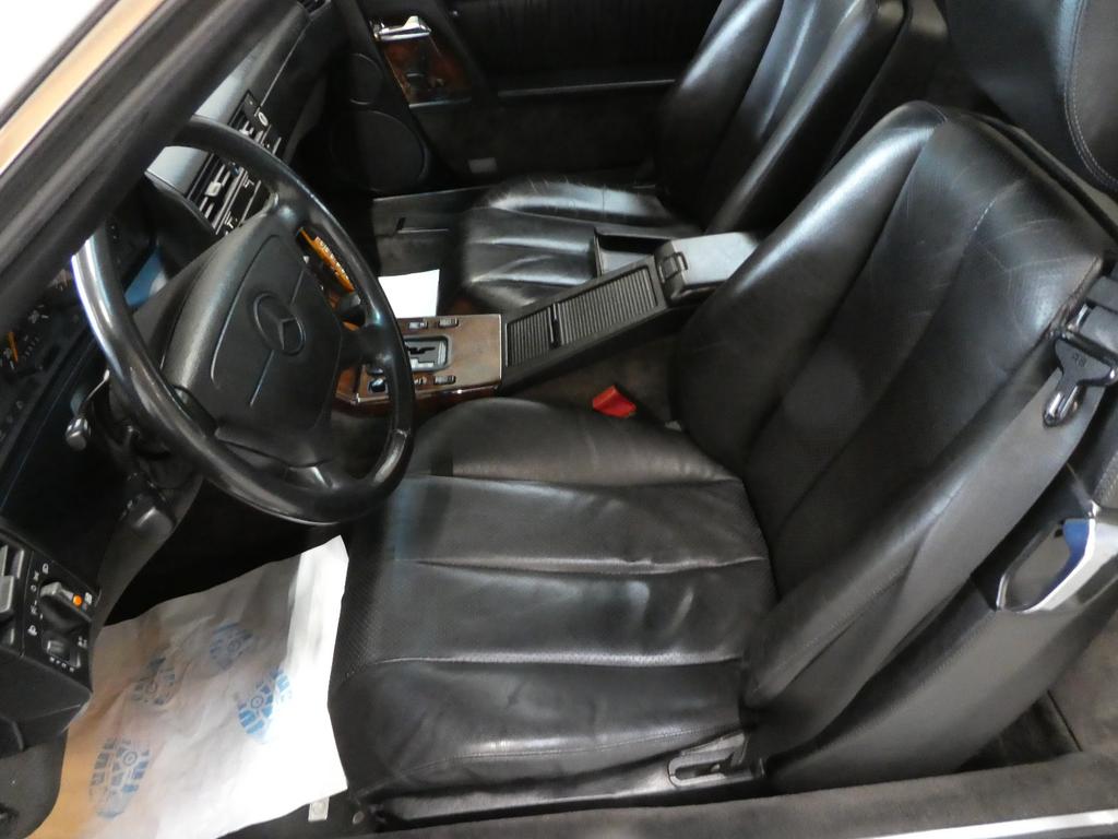 Mercedes-Benz SL 320