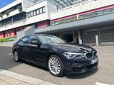 BMW 520d xDrive, M Sport, Leder, Head Up, HiFi, Kam - BMW 520 Gebrauchtwagen in Stuttgart