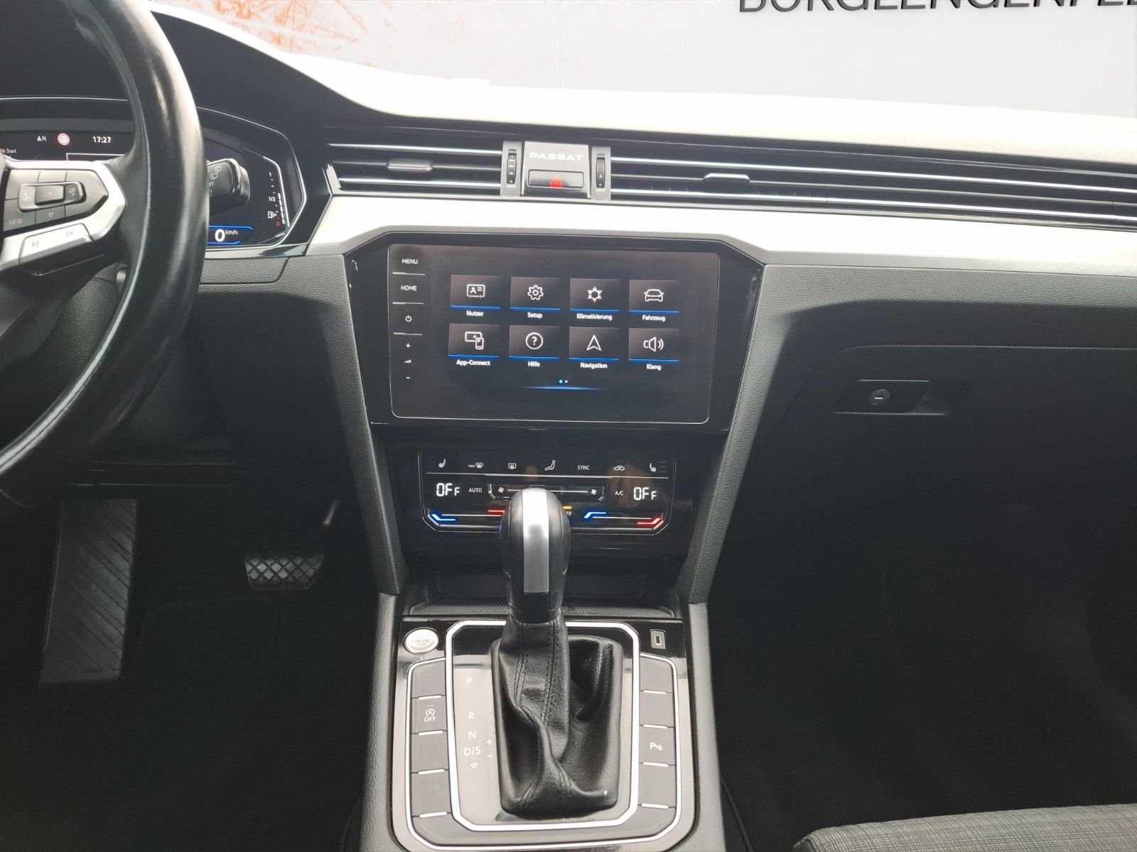 Fahrzeugabbildung Volkswagen Passat Variant Business! MASSAGE ! ACC ! AHK
