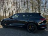 Audi e-tron 50 quattro S line - FULL BLACK - TOP Zust - Audi e-tron: Von Privat