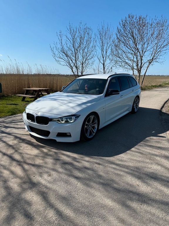Image of BMW 320