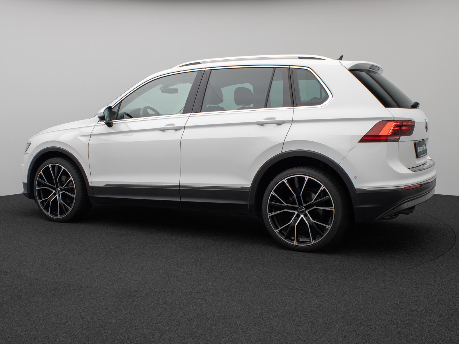 Volkswagen Tiguan Highline Kamera HUD DAB ACC LED 21Zoll
