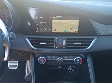 Alfa Romeo Giulia Quadrifoglio 2.9 V6 Bi-Turbo Kam.+KeyLess