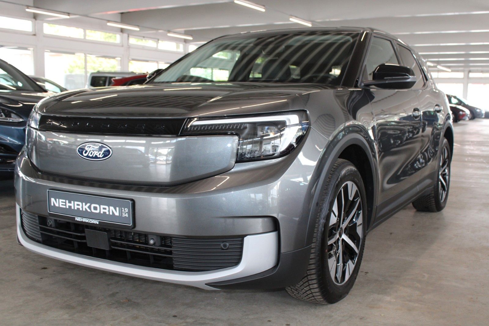 Fahrzeugabbildung Ford Explorer Ext.Range RWD 77kWh LED ACC NAVI uvm.