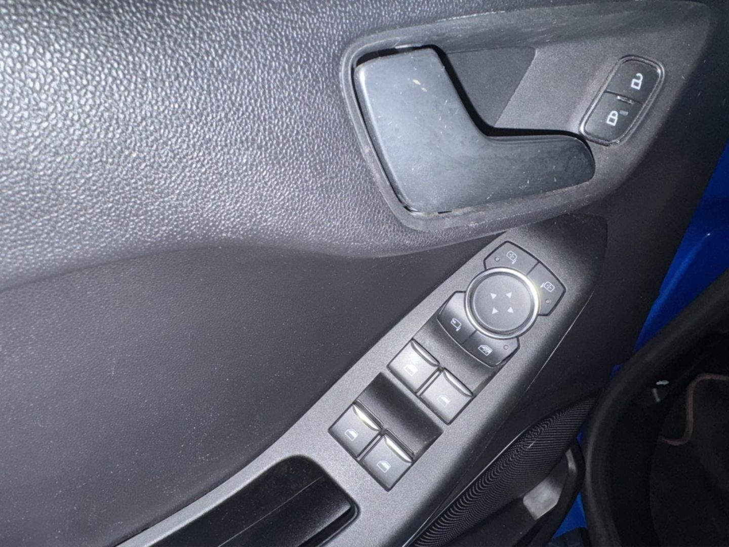 Fahrzeugabbildung Ford Fiesta ST-Line Navi ACC Apple CarPlay Android Au