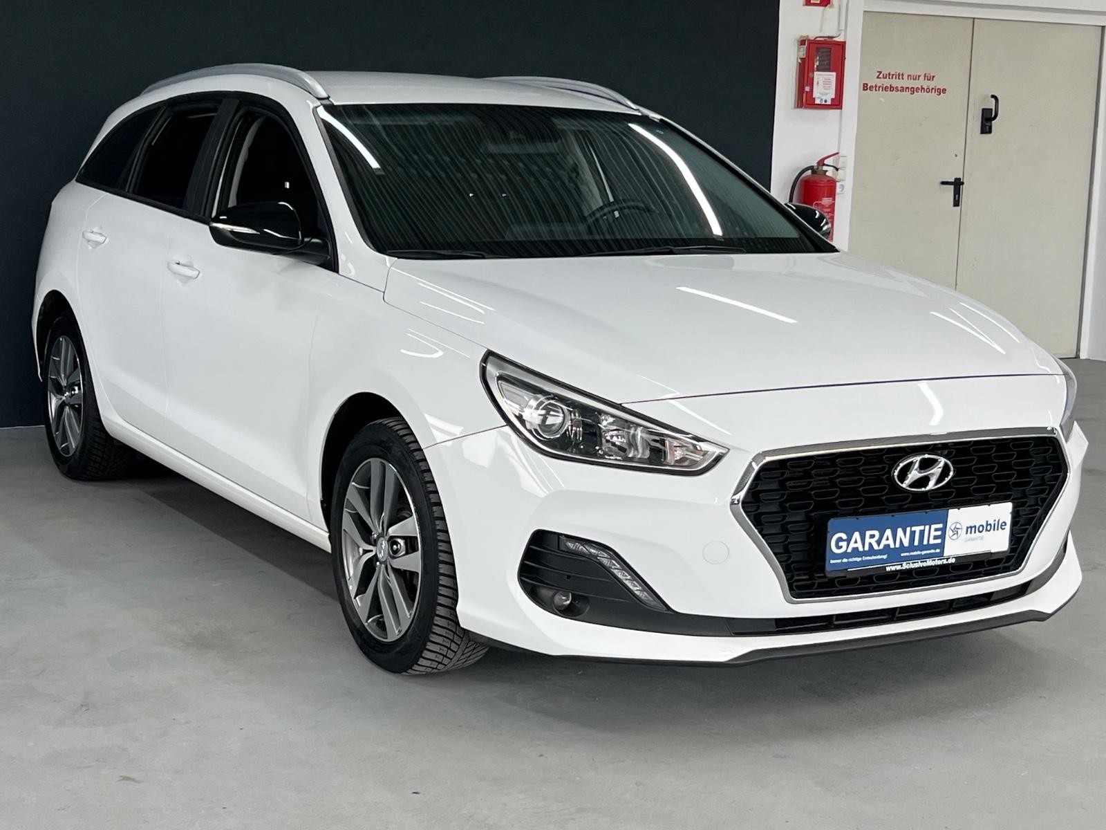 Hyundai i30 cw 1.6 CRDi YES! Spur Lenkrad/Sitzhz Carplay