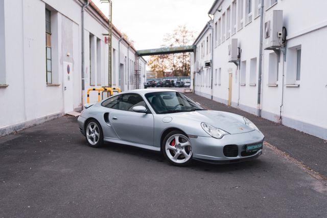 Porsche 996 Turbo Coupé  *Schalter / Schalensitze*