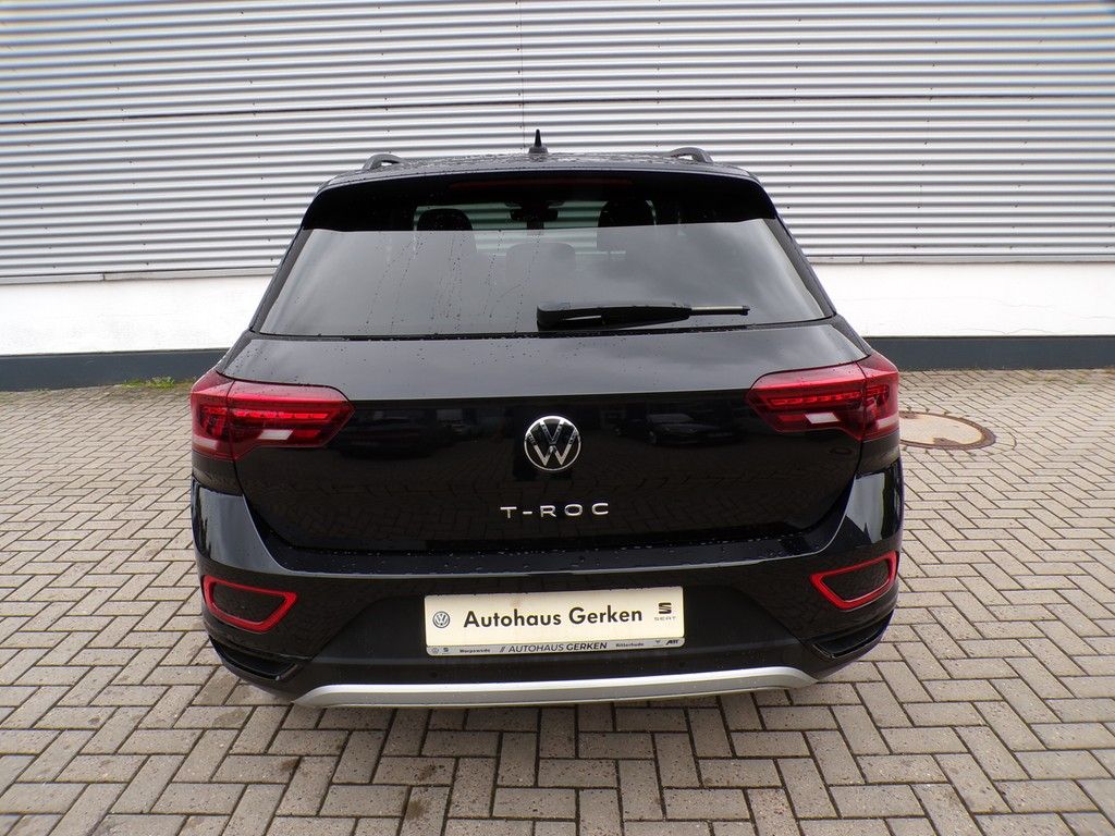 Fahrzeugabbildung Volkswagen T-Roc  2.0 TDI SCR DSG *Style*ACC*LED*Navi*Black