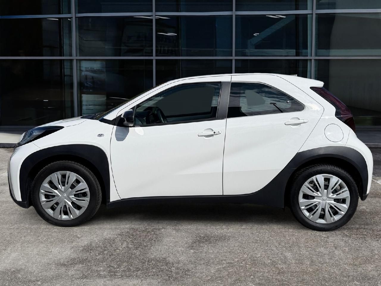 Fahrzeugabbildung Toyota Aygo X Play