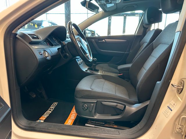 MYAUTOCENTER – Gebraucht- und Jahreswagen mit Werkstattservice in Pfaffenhofen Volkswagen Passat Variant Business Edition BMT *NAVI*XENON*