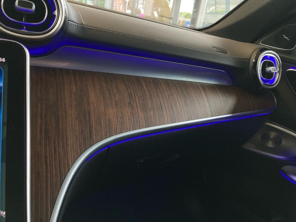 Mercedes-Benz C 300 de 4M T AMG+Night+AHK+Pano+HuD+Burmester++
