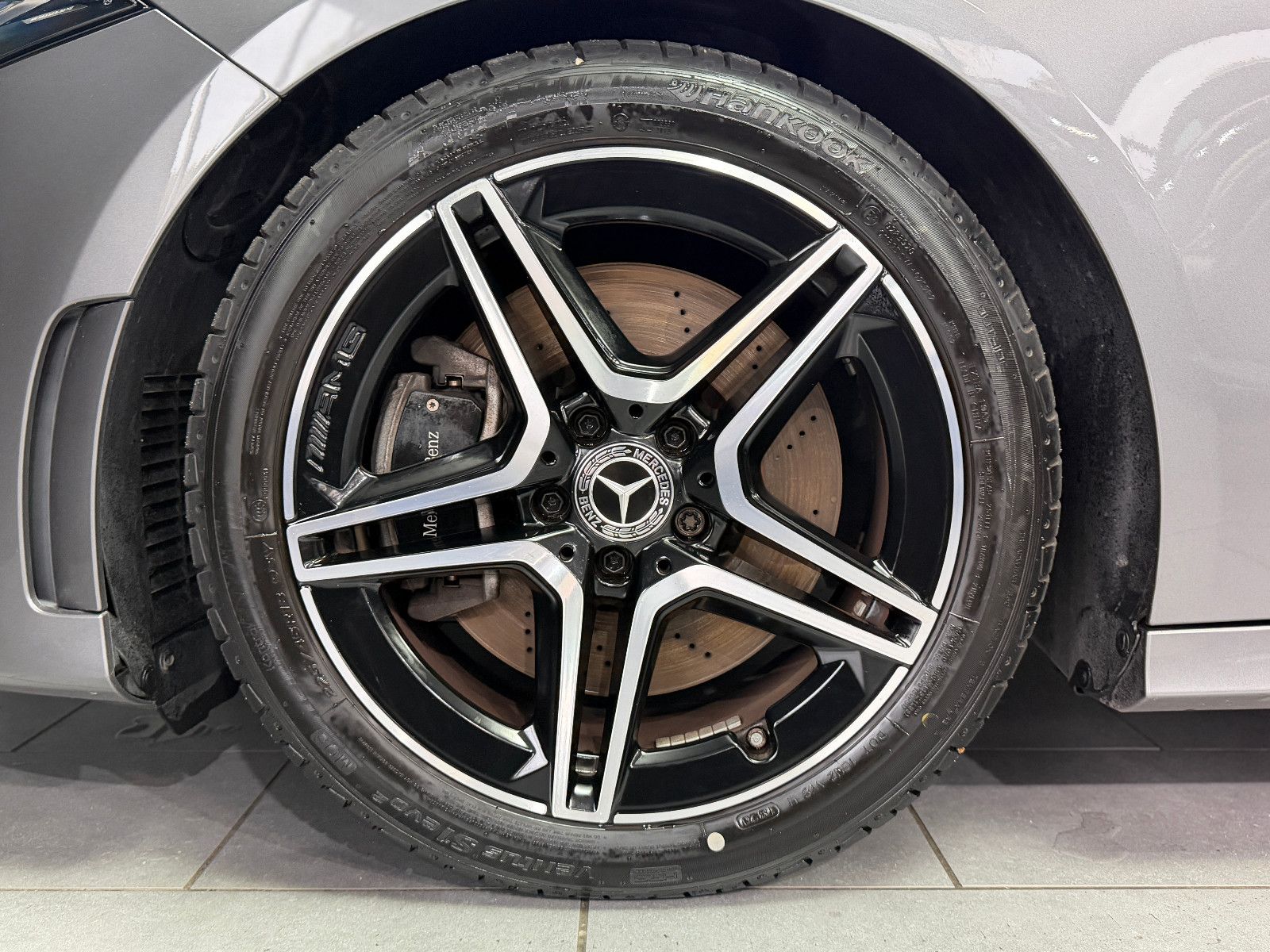 Fahrzeugabbildung Mercedes-Benz A 250 4Matic|AMG-LINE|360°|STDHZG