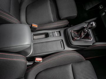 Ford Focus Turnier 1.0 ST-Line X Fahrassistenz-Paket