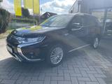 Mitsubishi Outlander PHEV Basis 4WD - Mitsubishi Outlander Basis mit Hybrid-Antrieb (Benzin/Elektro)