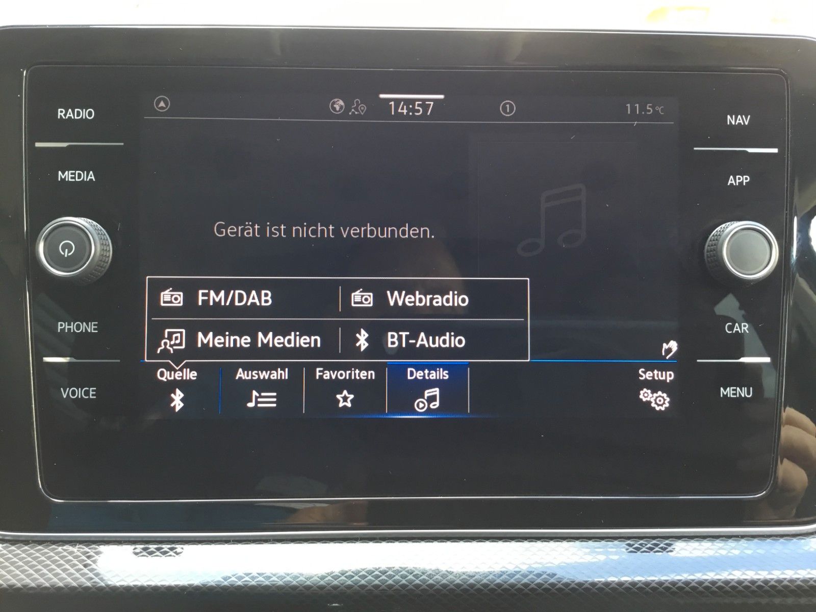 Fahrzeugabbildung Volkswagen T-Cross 1.5 TSI DSG GOAL+AHK+17"+ACC+Kamera