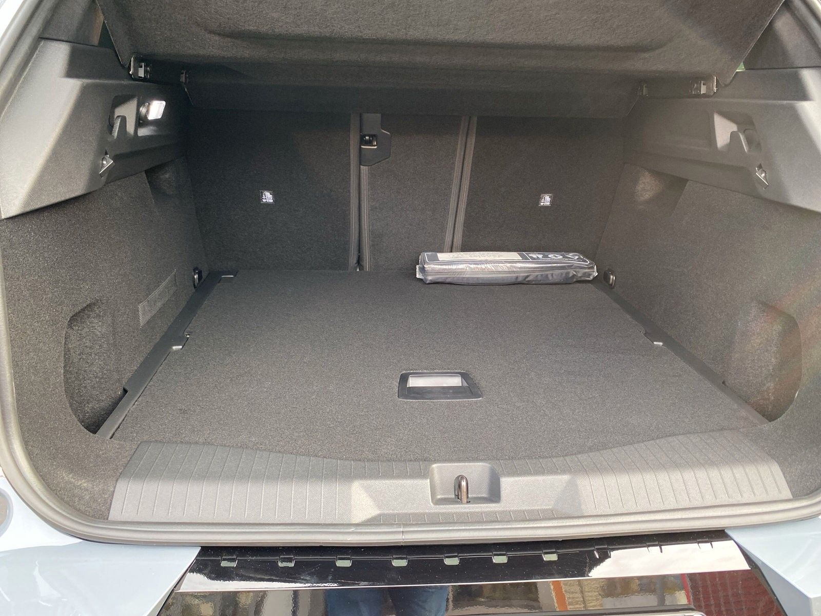 Fahrzeugabbildung Opel Grandland "GS" Plug-In Hybrid