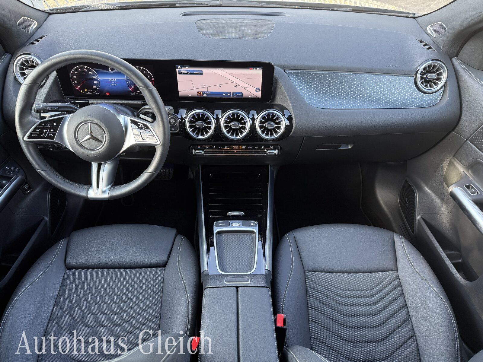 Fahrzeugabbildung Mercedes-Benz GLA 220 Progressive (EURO 6d) Navi/Standheizung