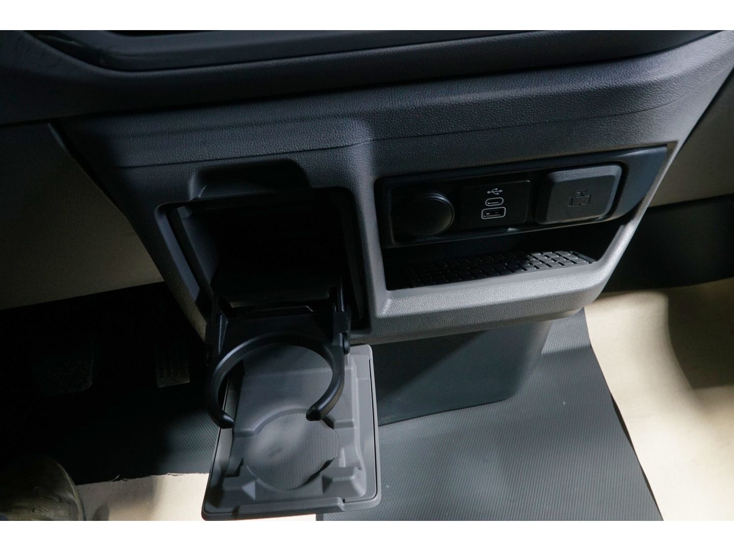 Volkswagen T7 Transporter - Bild 10