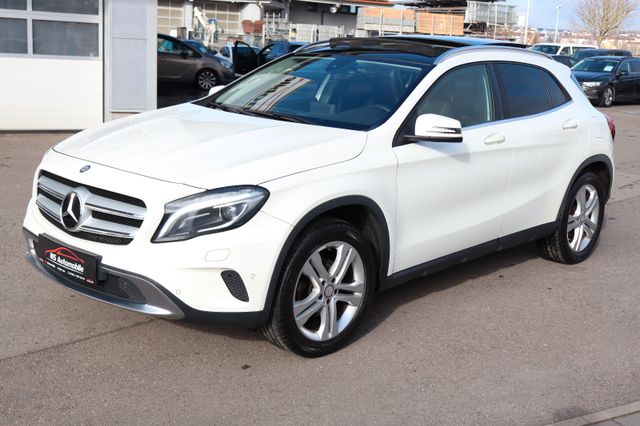 Mercedes-Benz GLA 180 7G Urban Navi_Pano_Kamera_Xenon_PDC