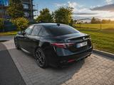 Alfa Romeo Giulia 2.2 Diesel 16V 154kW AT8-Q4 Veloce Veloce - Alfa Romeo: 154
