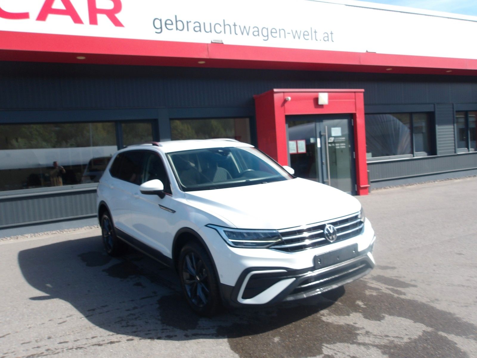 Volkswagen Tiguan Allspace Life 4M. EXP € 21290.- imagem 3