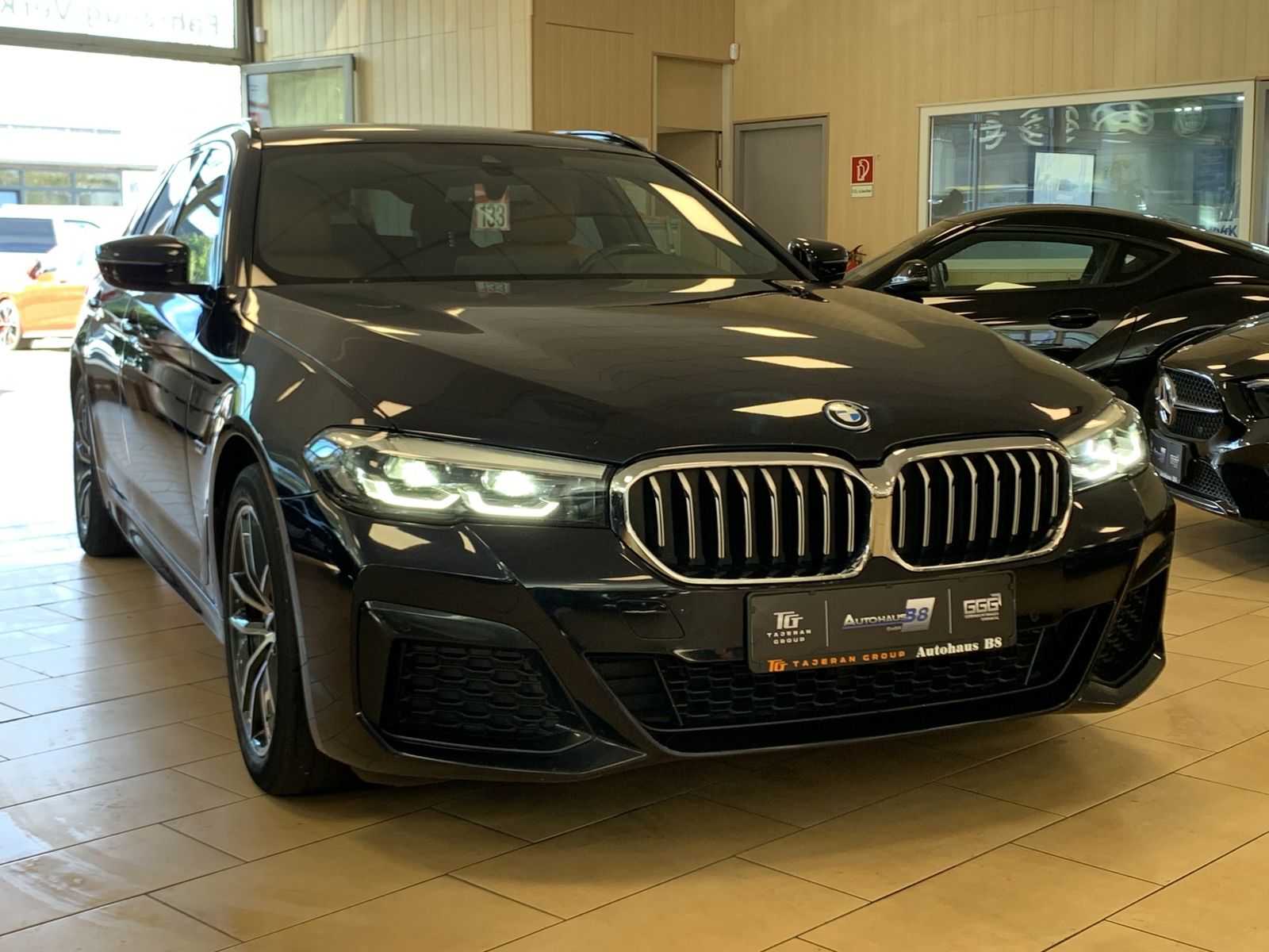 BMW 530 e*xDrive*M-Paket*AHK*Aerodynamik*1H*CAM*SHZ imagem 3