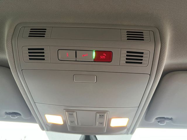 Volkswagen Polo VI United NAVI Active Info-Display