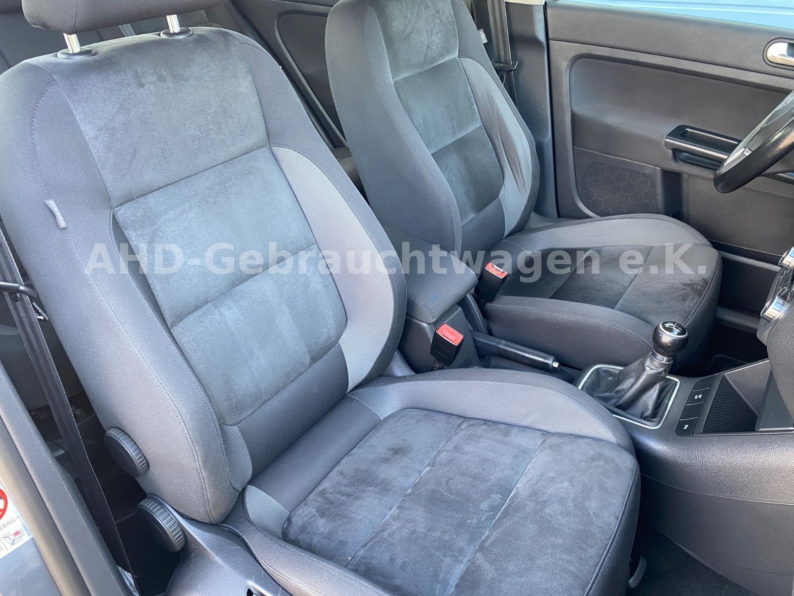 Fahrzeugabbildung Volkswagen Golf Plus VI Highline 1.4 TSI