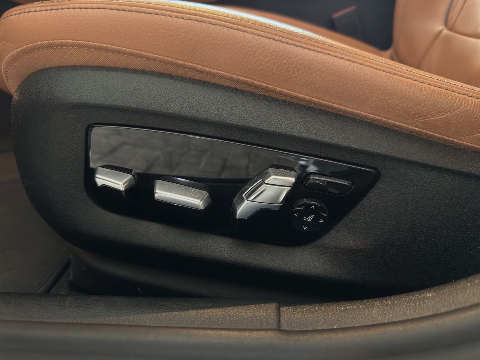 BMW 530d Luxury Line°LASER°ACC°HUD°PANO°KOMFORTSITZ° foto 17