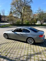 BMW 335i Coupé - - BMW 335 aus 2008: Coupe