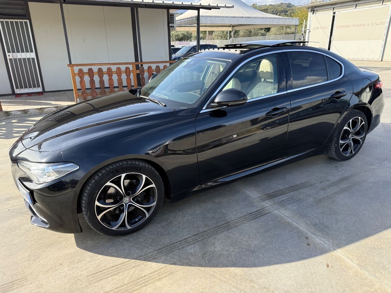 Alfa Romeo Giulia 2.2 TDI 190CV AT8 Tetto apribi imagem 2