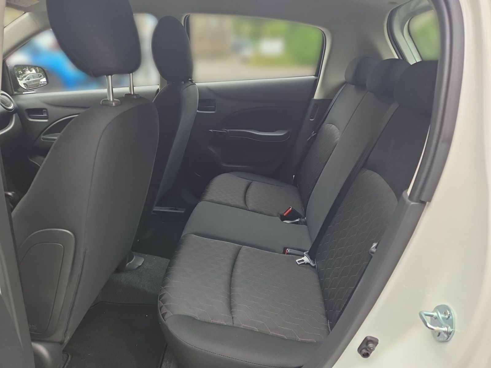 Fahrzeugabbildung Mitsubishi Space Star Select *KLIMA*DAB*AUX*BLUETOOTH*