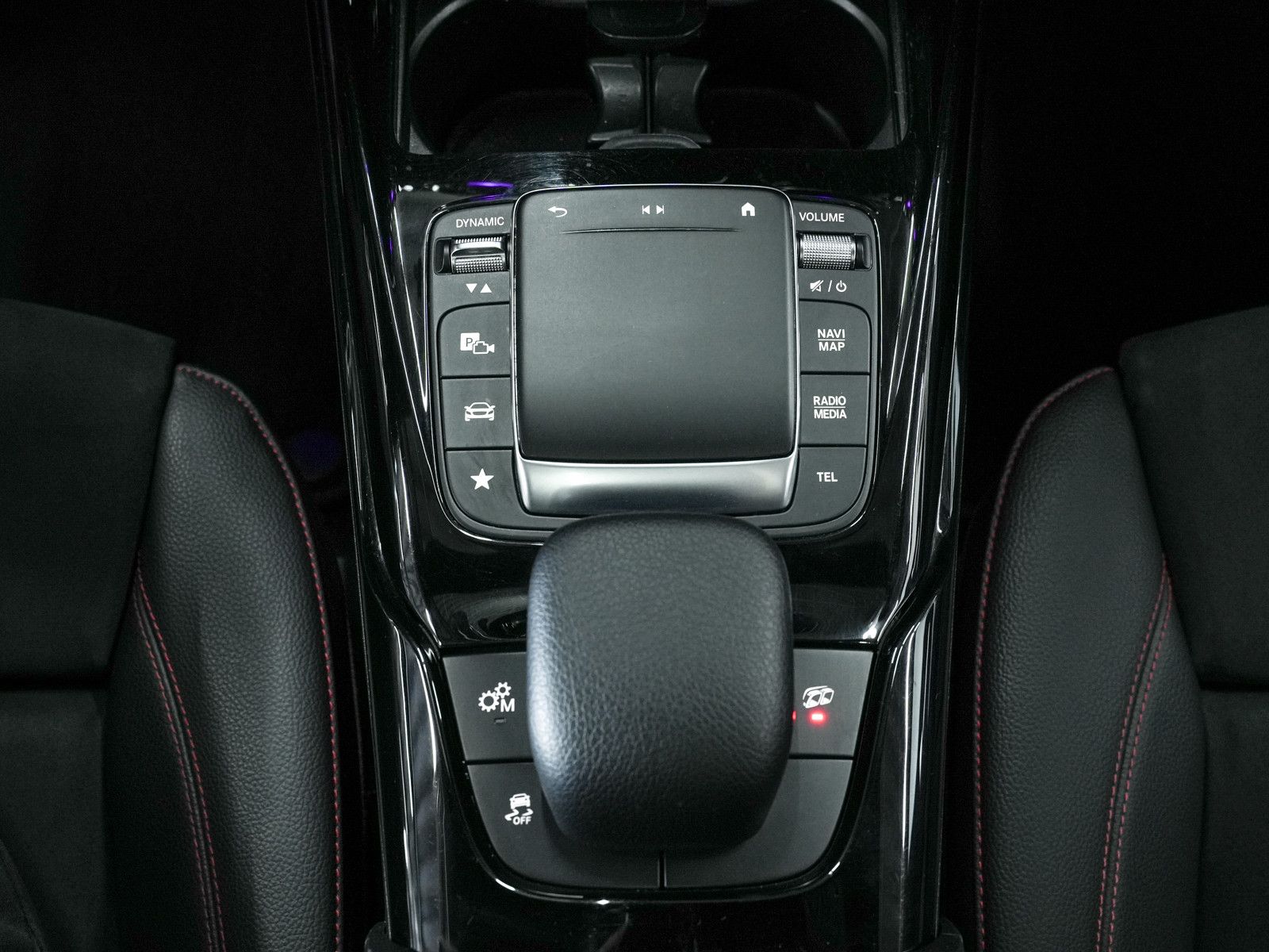 Fahrzeugabbildung Mercedes-Benz CLA 45 AMG Shooting Brake S 4Matic - Panorama