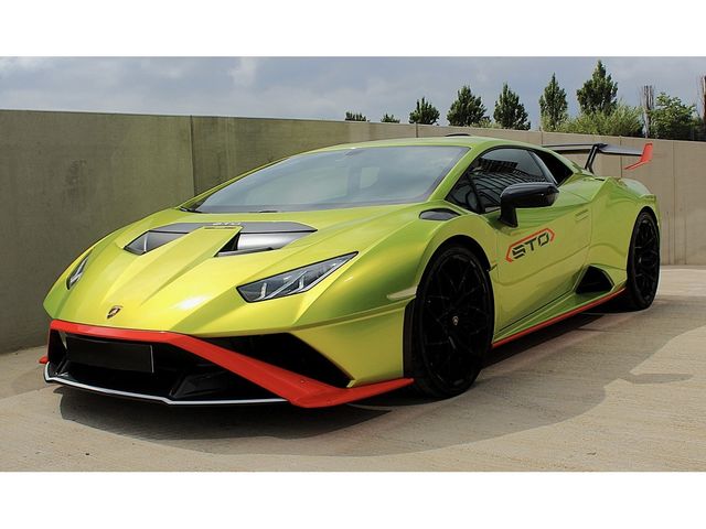 LAMBORGHINI Huracan