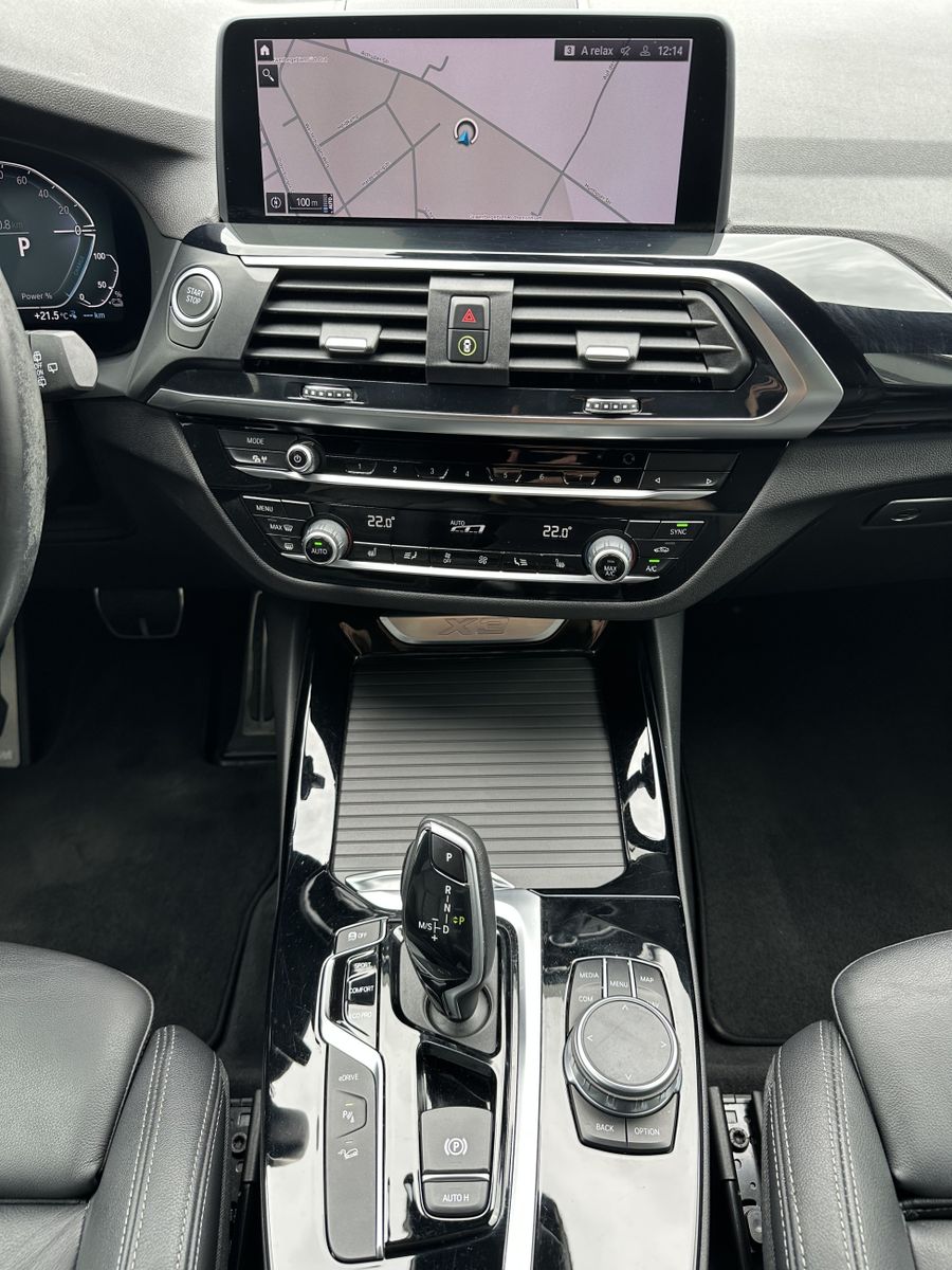 Fahrzeugabbildung BMW X3 xDrive30e M-Sport NAV+LED+H&K+21ZOLL+WLAN+VC